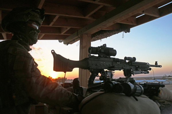 Troops from #Denmark guarding Ayn Al-Asad airbase in western #Anbar, #Iraq. Site of coalition training project. 