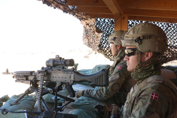 Troops from #Denmark guarding Ayn Al-Asad airbase in western #Anbar, #Iraq. Site of coalition training project. 