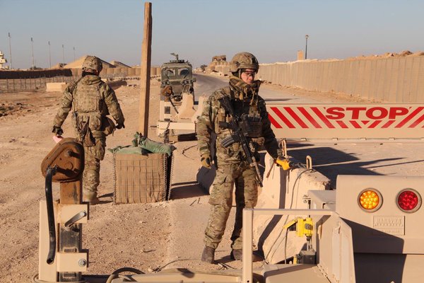 Troops from Denmark guarding Ayn Al-Asad airbase in western Anbar, Iraq ...