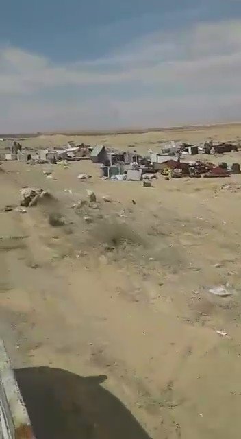 Footage said to show pro-Regime looting of Palmyra after they captured it from ISIS 