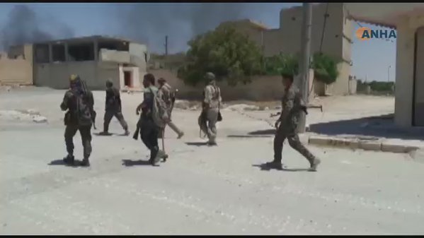 SDF Fighters entering Manbij City Center