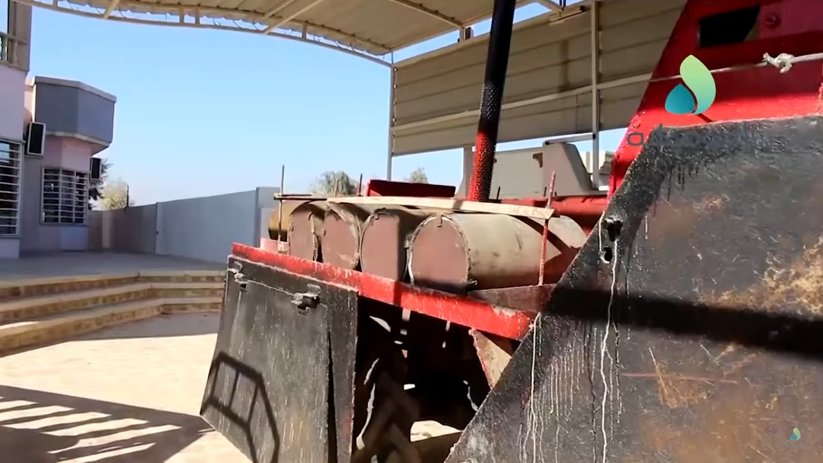 Garip görünen İslam Devletinin  Traktörü, Batı Musul'un eteklerinde ilerleme sırasında Irak Güvenlik Güçleri tarafından ele geçirildi