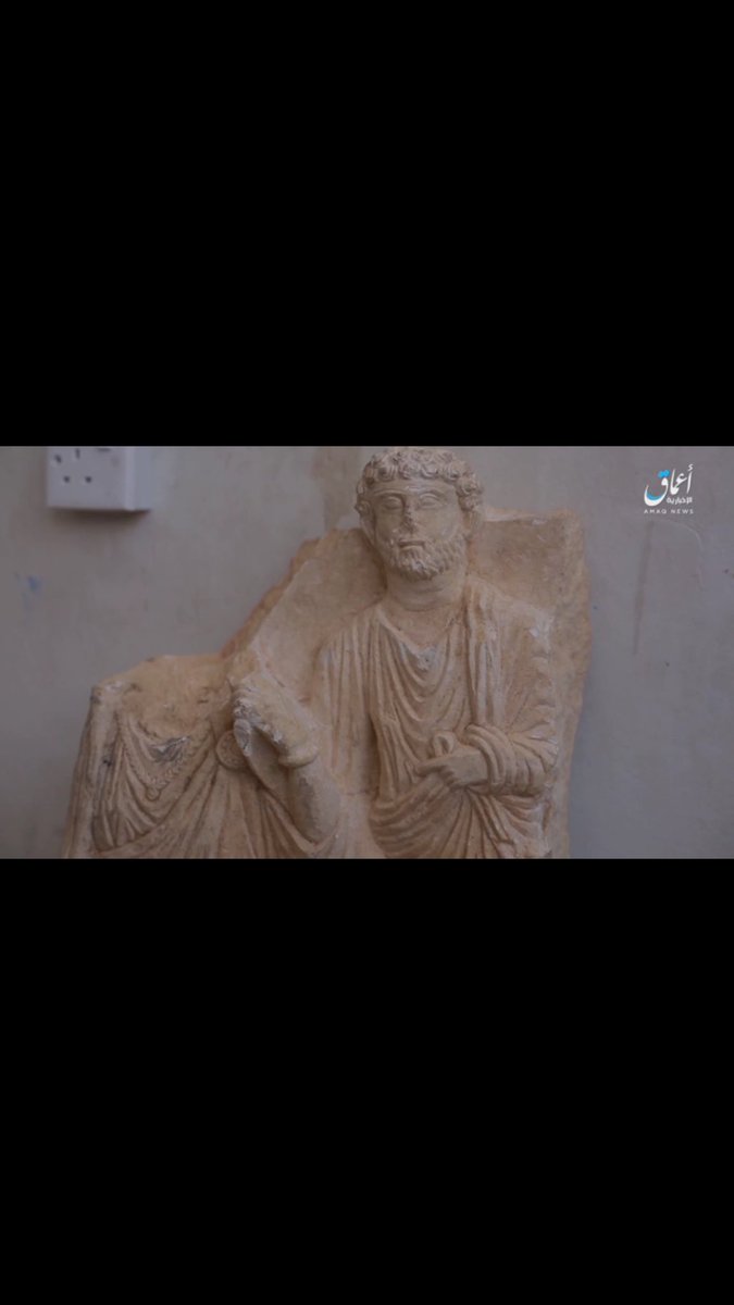 ISIS says it discovered new ancient ruins in al-Salhiyah, Albukamal. (Dura-Europos ruins). Statues destroyed