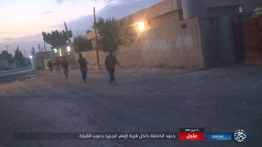 Militantes de EIIL se apoderaron de la aldea Imam Gharbi cerca de la base aérea occidental de Qayyarah, mientras pierden el control de la ciudad de Mosul, Iraq