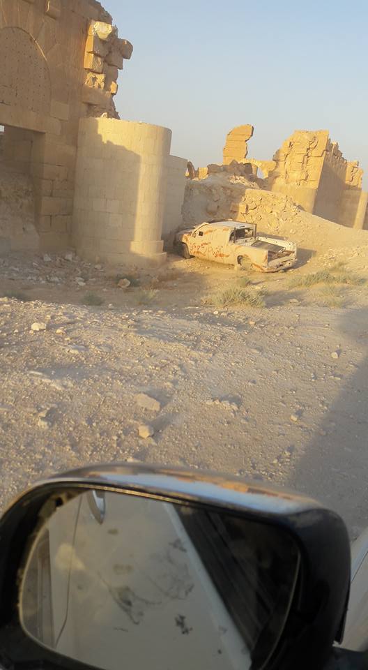 Photos from newly captured Qasr al-Hayr al-Sharqi, good morning  