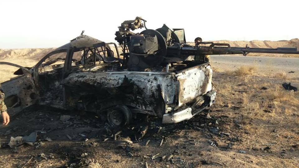 Aftermath of the thwarted attack on the Omar oilfield and Namliya village NE Deir Ezzor. 18 dead Daesh fighters and destroyed Daesh vehicles