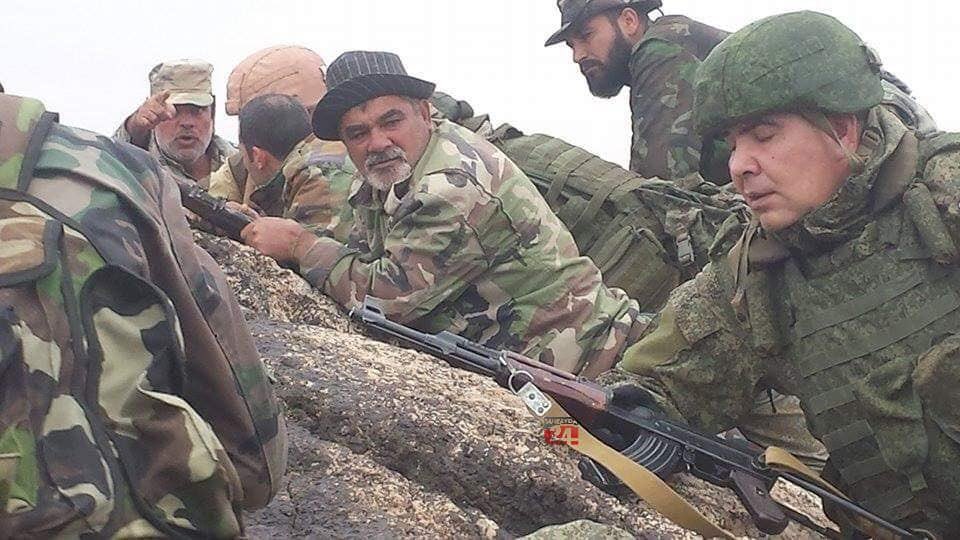 Os militares russos estão ajudando o exército sírio a atacar as posições do Estado Islâmico no planalto de Safa. ISIS SAA Rússia Síria   