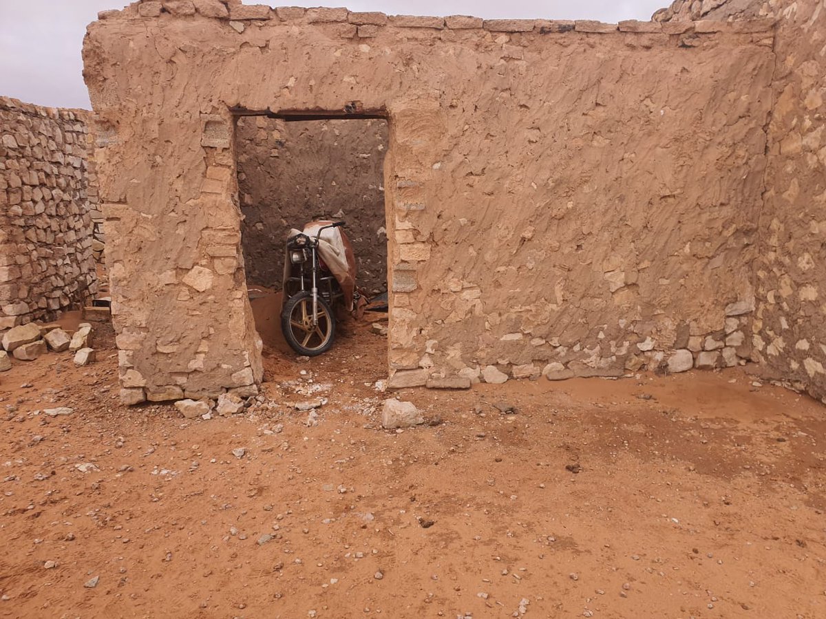 A qualitative preemptive operation was carried out according to accurate intelligence information of the Intelligence Division of the Fifth Division, one of the joints of the Military Intelligence Directorate in the Ministry of Defense, in which it indicated the presence of a booby-trapped motorcycle that was hidden inside the Rutba desert, the northern side, in the Wadi Houran region, along with a quantity of explosives.