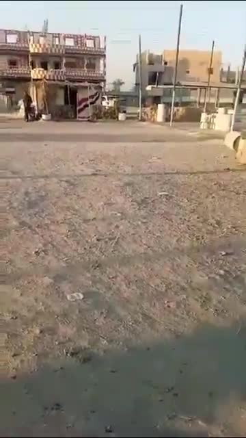 A video showing the withdrawal of Assad forces (the 4th Division and the 17th Division) from the city of Al-Quriyah in Deir ez-Zor, eastern Syria