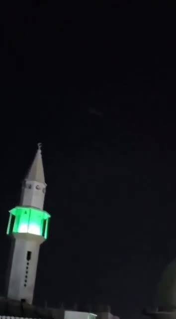 Dün gece El-Bab (Kuzey Halep) kasabasındaki IŞİD hücrelerine karşı Suriye-ABD ortak operasyonu düzenlendi. Operasyona Savunma Bakanlığı birlikleri, güvenlik güçleri ve bir ABD özel kuvvetleri hava indirme operasyonu katıldı. Yerel kaynaklara göre, dört üyenin öldürüldüğü ve aralarında Kuzey Suriye ve çöldeki operasyonları yöneten bir Iraklı liderin de bulunduğu çok sayıda kişinin yakalandığı bildirildi.