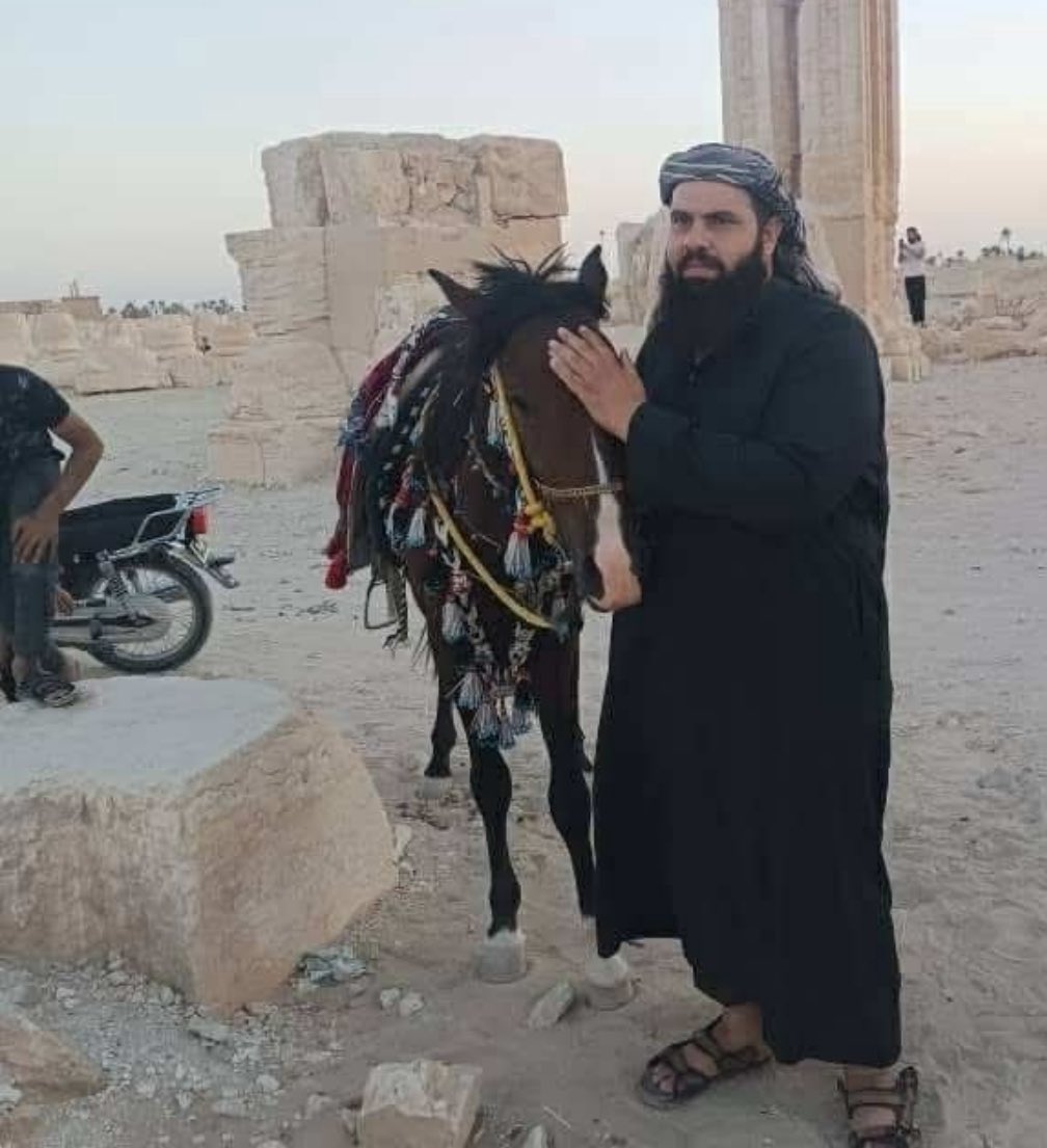 US special forces launched a helicopter-borne raid into al-Dumayr in the desert 45km NW of Damascus yesterday, linking up with Syria gov’t Interior Ministry CT forces to capture ISIS operative Ahmed Abdullah al-Badri. That’s the 5th joint US-Syria operation since July