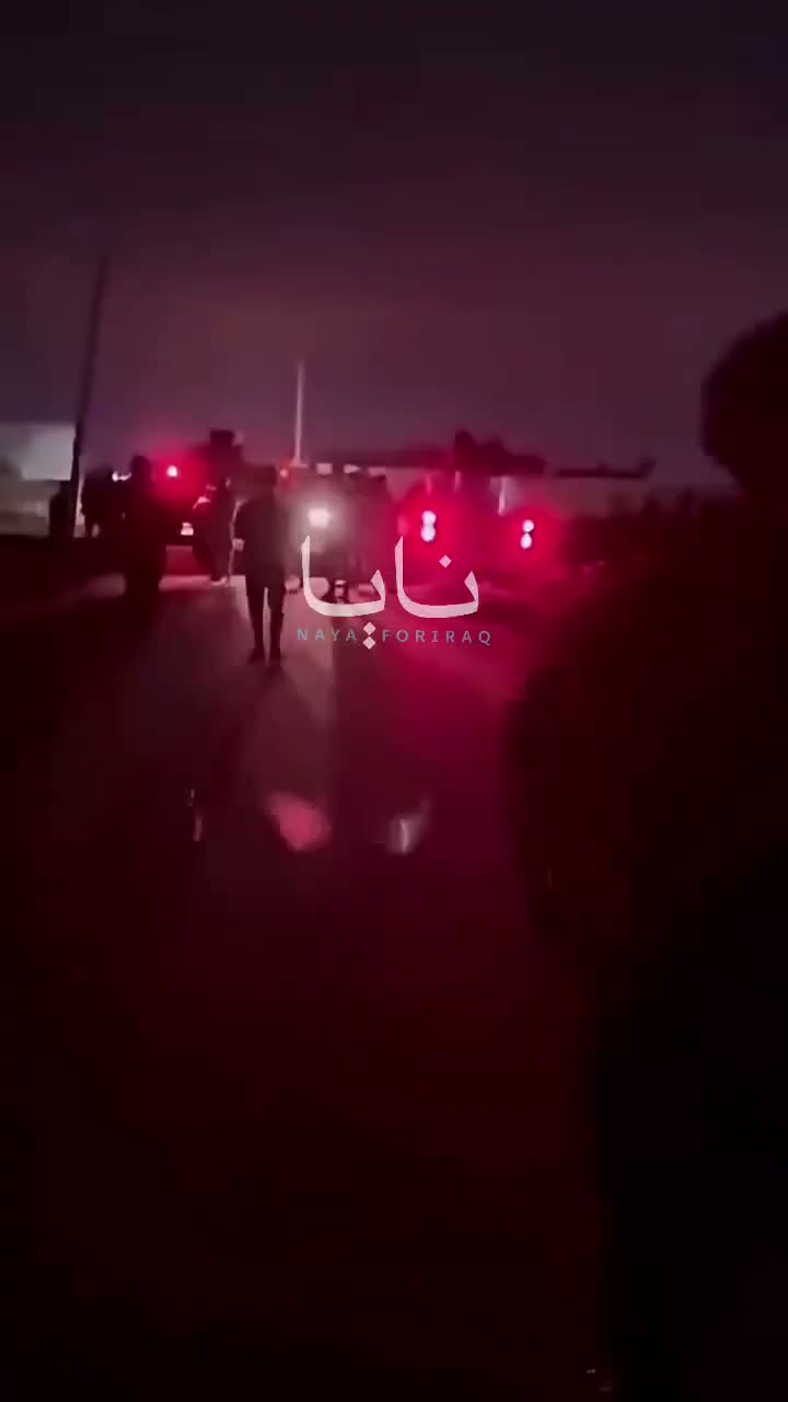 Iraklı güvenlik güçleri, Kirkuk vilayetindeki Al-Danadish kesişim bölgesinde bir grup IŞİD militanını kuşatıyor.